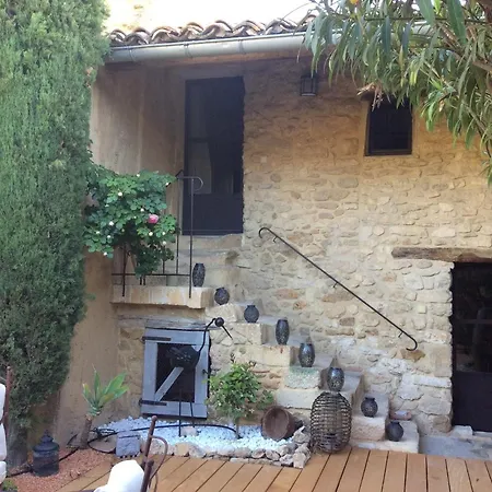 La Maiz Hotel Maubec  Exterior photo
