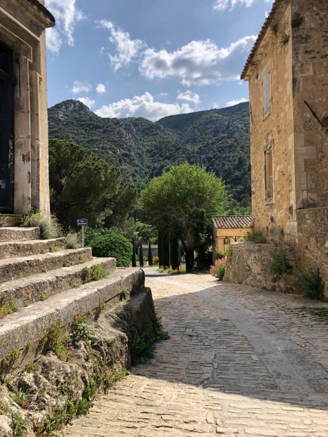 La Maiz * Maubec (Vaucluse)