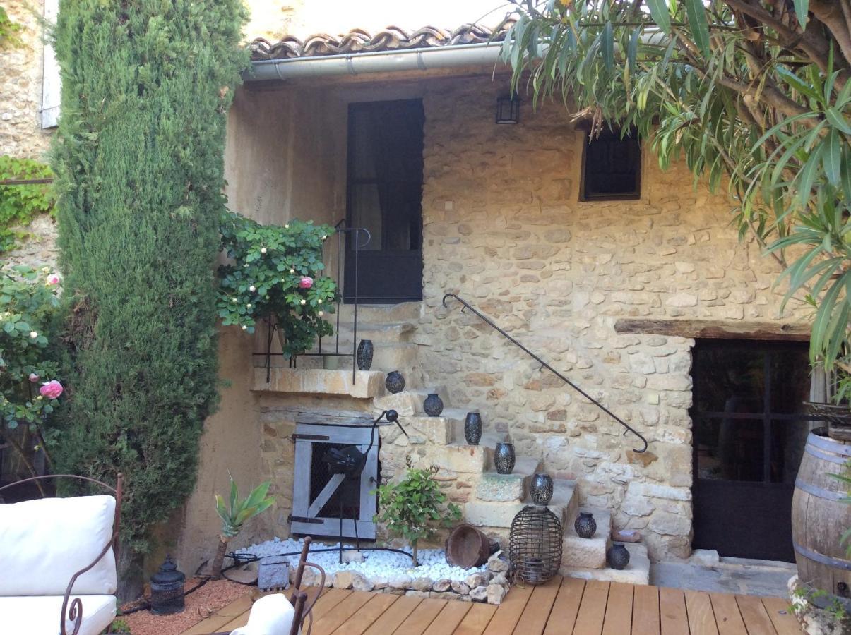 La Maiz * Maubec (Vaucluse)