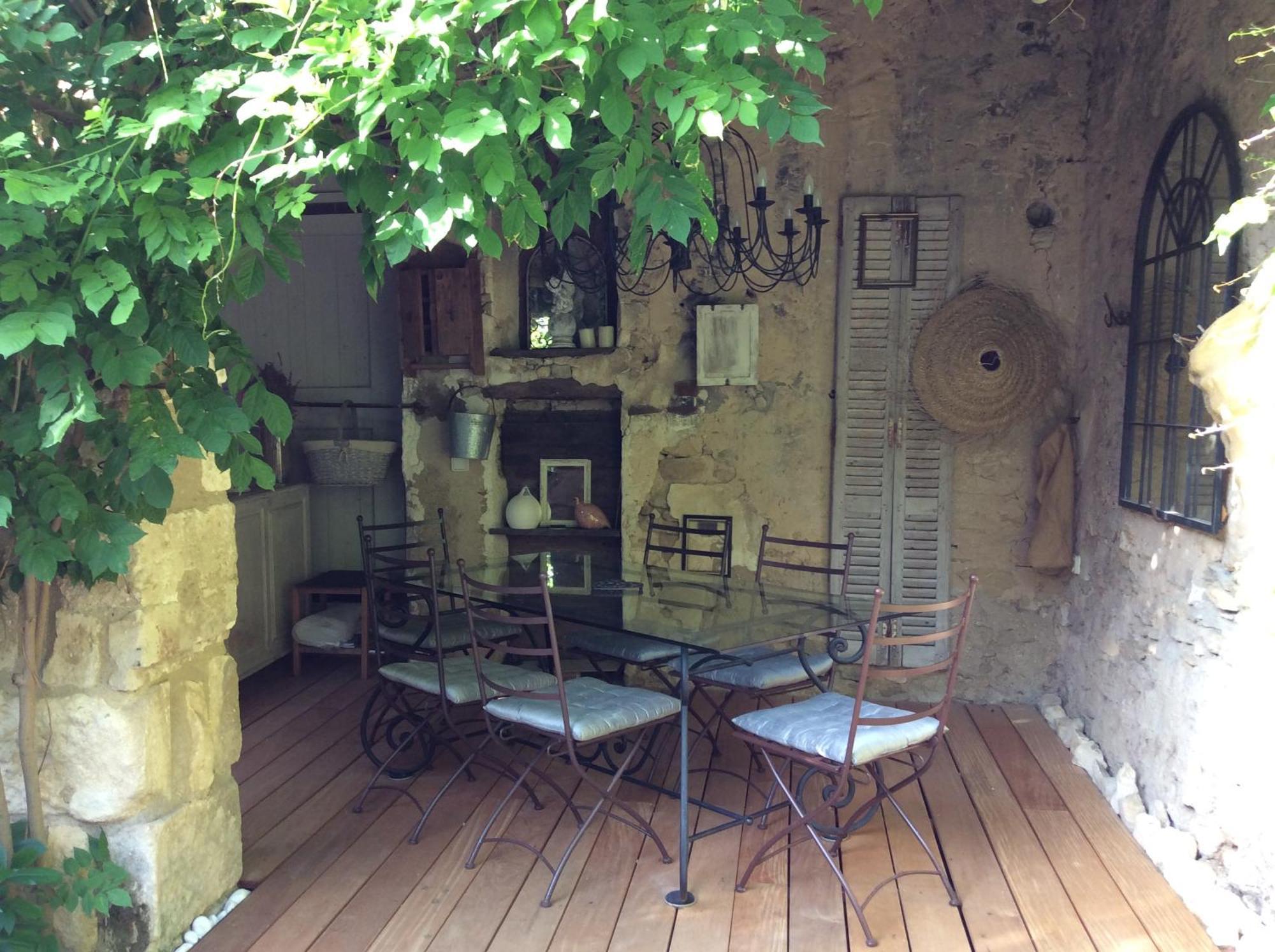 Gasthof La Maiz Maubec (Vaucluse)
